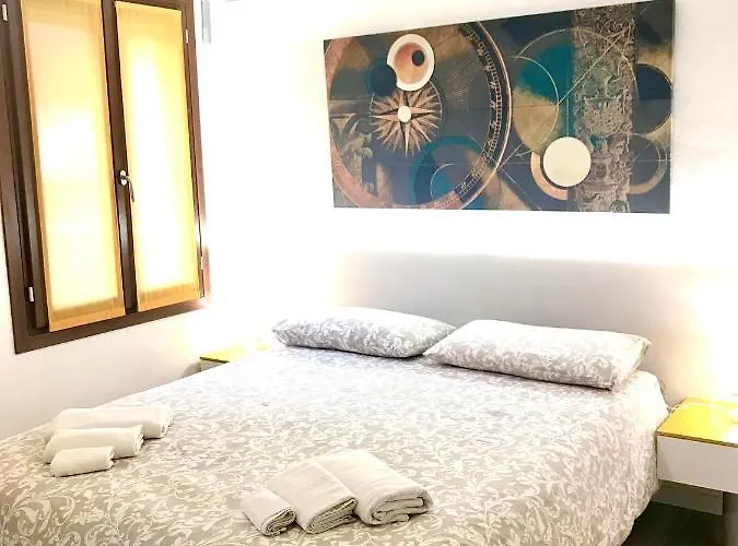 Ca Dei Santi- Biennale * ヴェネツィア